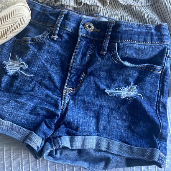Abercrombie Kids Girls Jean Shorts 9/10 - Picture 2 of 5